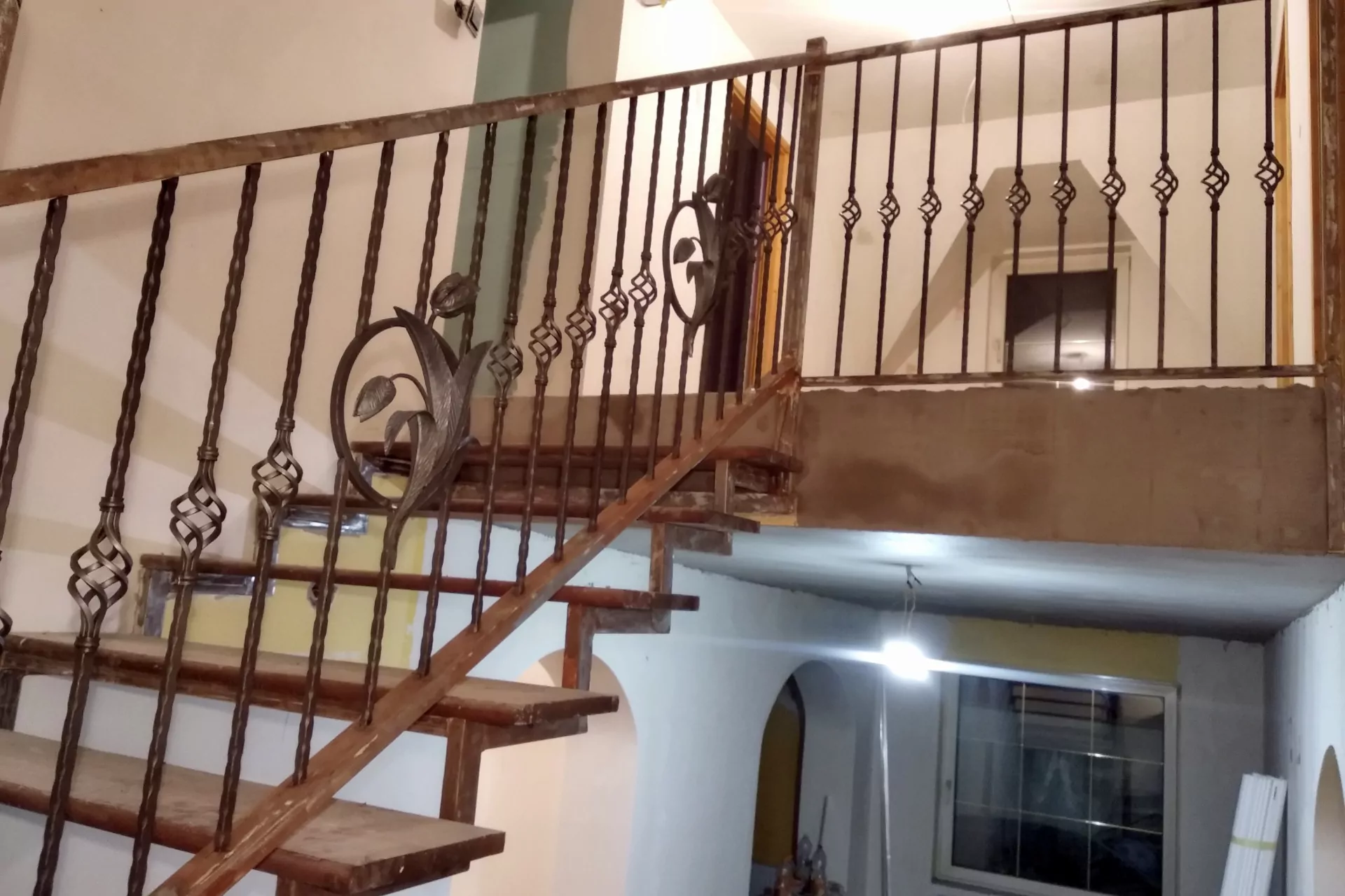 rozsdamentes korlát gyártása, hegesztéstechnikai munka