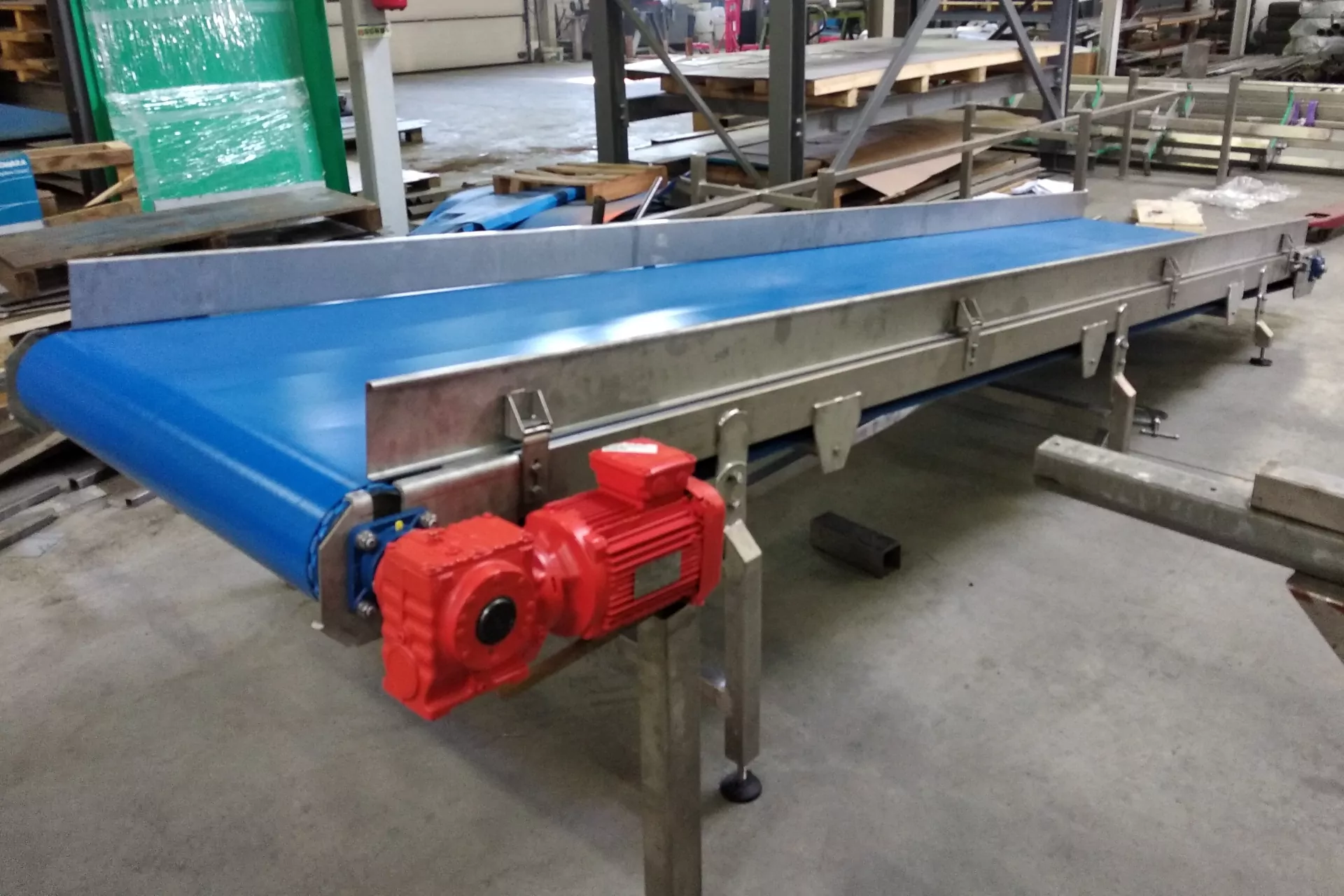 komplex kivitelezések, élelmiszeripari szalagok